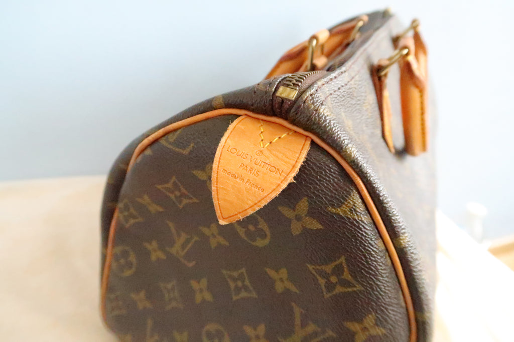 How to maintain the canvas on a Louis Vuitton handbag