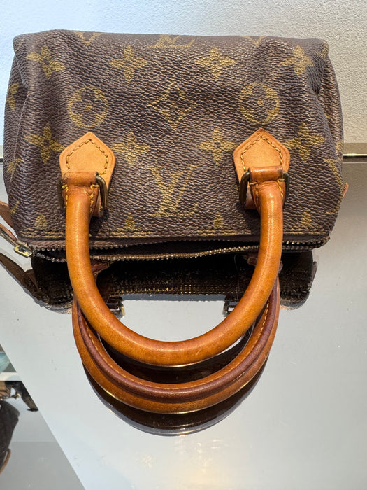 Louis Vuitton nano Speedy